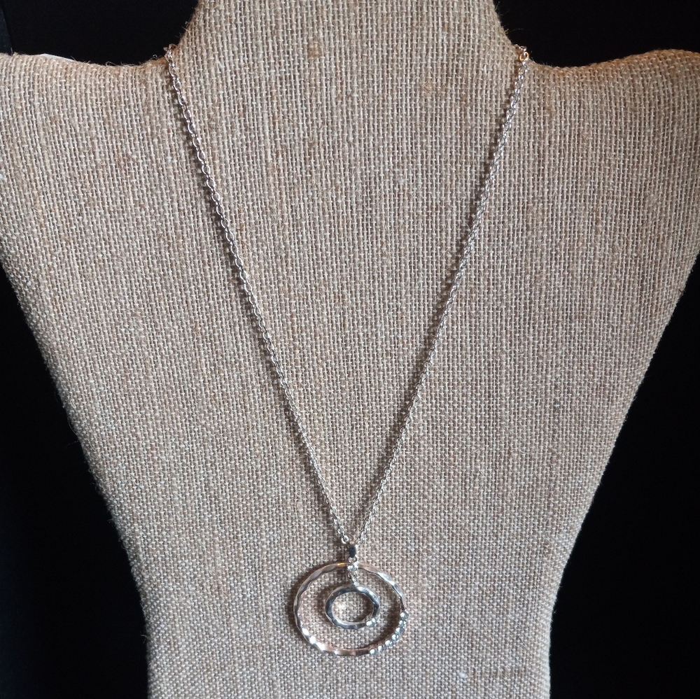 Silver Tone Rhinestone Pendant Necklace